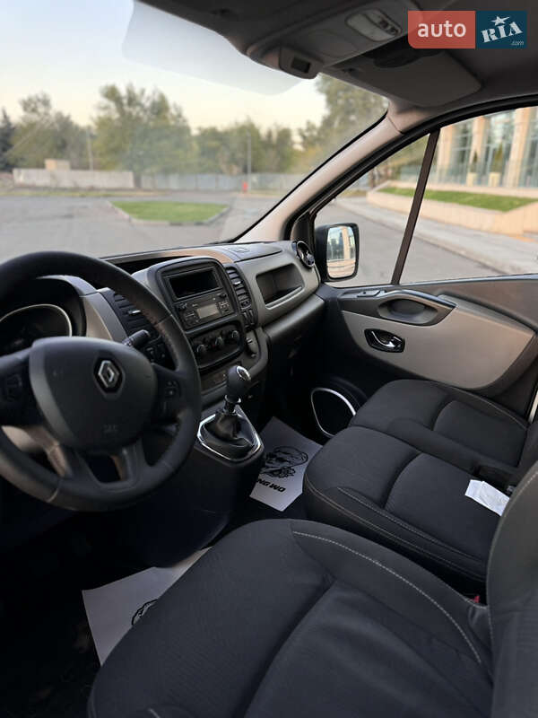 Грузовой фургон Renault Trafic 2015 в Днепре фото 10 Грузовой фургон Renault Trafic 2015 в Днепре