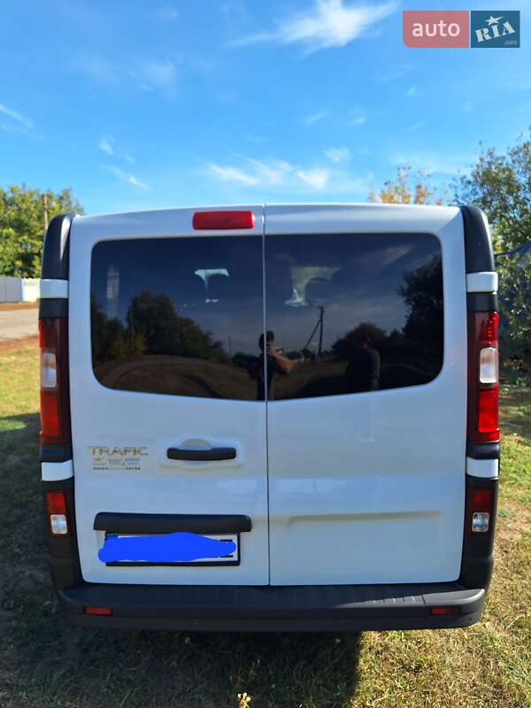 Мінівен Renault Trafic 2016 в Зачепилівці