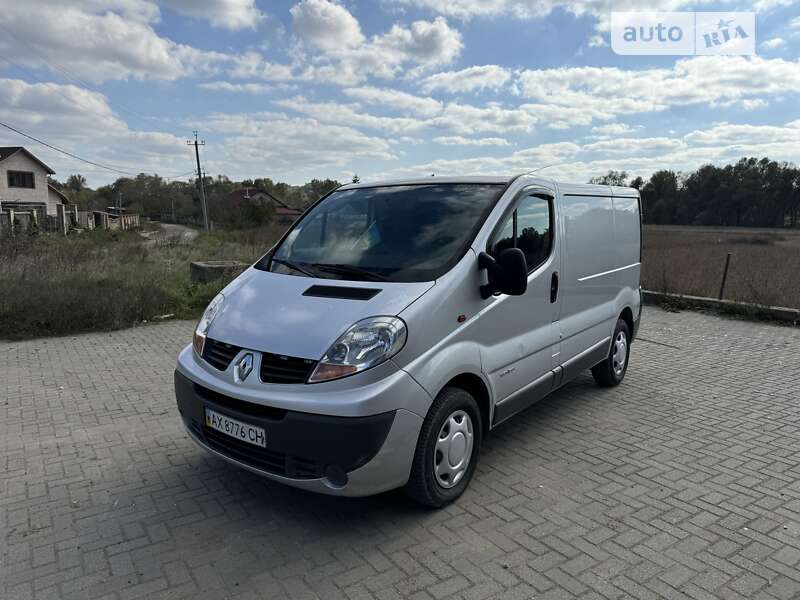 Грузовой фургон Renault Trafic 2007 в Киеве