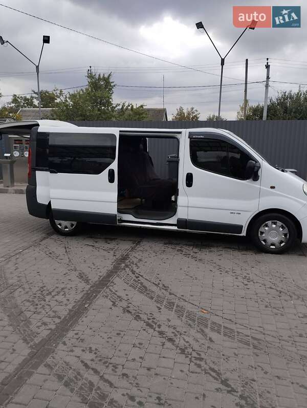 Мінівен Renault Trafic 2008 в Межовій