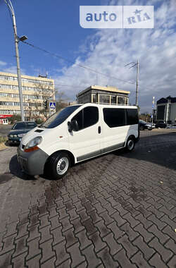 Мінівен Renault Trafic 2004 в Камені-Каширському