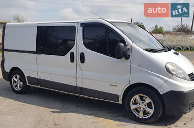 Вантажопасажирський фургон Renault Trafic 2009 в Дніпрі