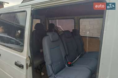 Мінівен Renault Trafic 1993 в Рокитному