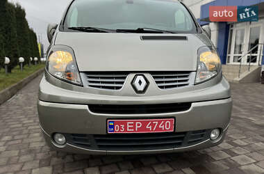 Минивэн Renault Trafic 2011 в Сарнах