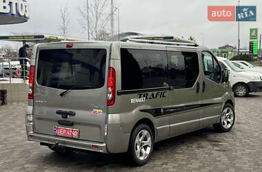 Минивэн Renault Trafic 2011 в Сарнах