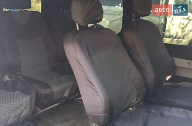 Мінівен Renault Trafic 2010 в 