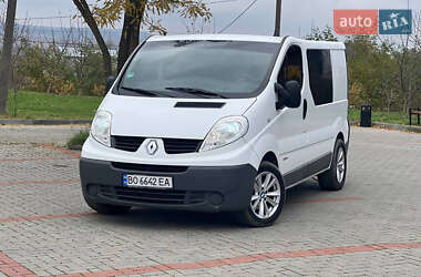 Вантажний фургон Renault Trafic 2011 в Львові