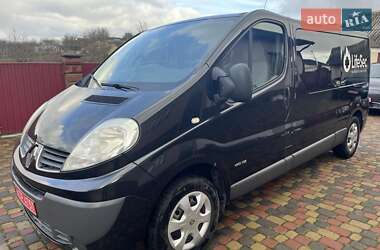 Вантажопасажирський фургон Renault Trafic 2012 в Рівному