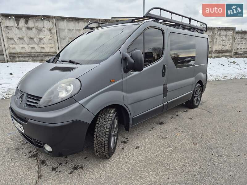 Грузопассажирский фургон Renault Trafic 2011 в Киеве