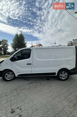 Вантажний фургон Renault Trafic 2015 в Тернополі