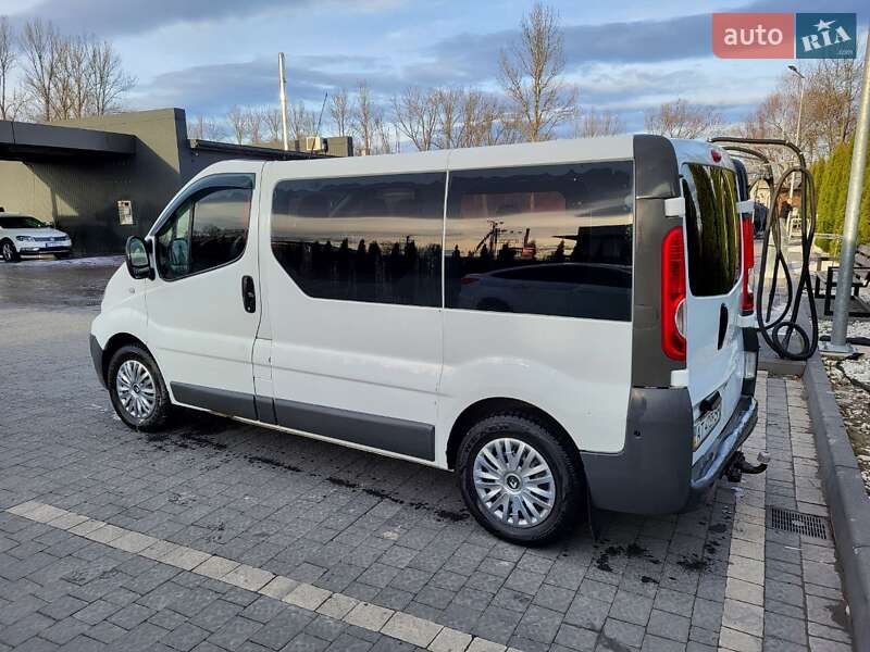 Минивэн Renault Trafic 2007 в Надворной