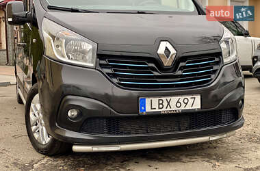 Грузовой фургон Renault Trafic 2015 в Полтаве