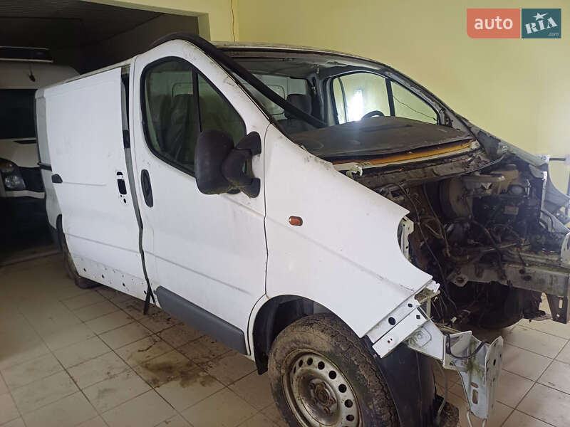 Грузовой фургон Renault Trafic 2006 в Тернополе