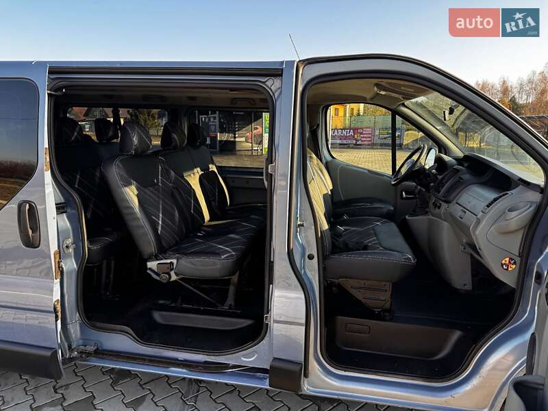 Минивэн Renault Trafic 2011 в Полтаве фото 15 Минивэн Renault Trafic 2011 в Полтаве
