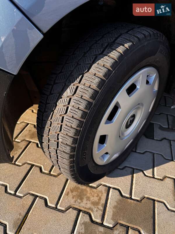 Минивэн Renault Trafic 2011 в Полтаве фото 17 Минивэн Renault Trafic 2011 в Полтаве