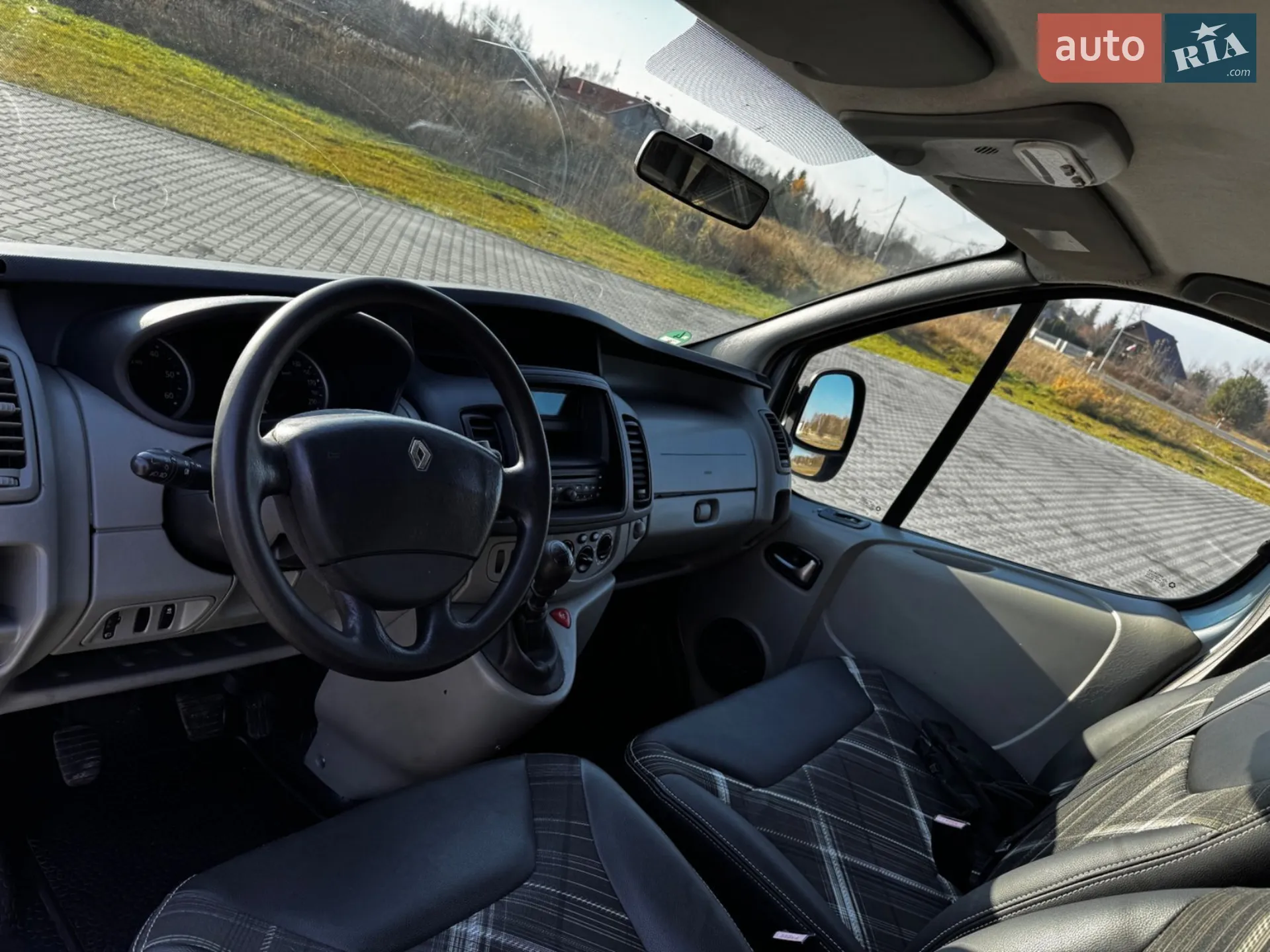 2011 Renault Trafic - мініатюра 24