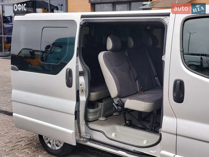Мінівен Renault Trafic 2011 в Рівному