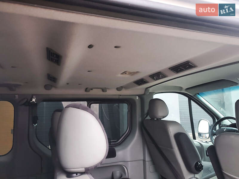 Мінівен Renault Trafic 2011 в Рівному