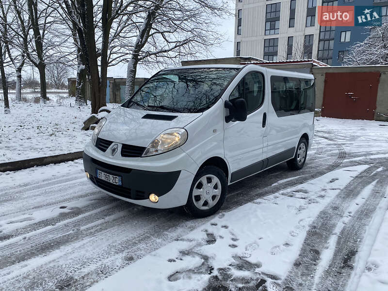 Минивэн Renault Trafic 2011 в Ровно