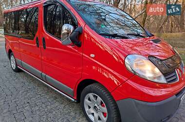 Мінівен Renault Trafic 2013 в Чернівцях