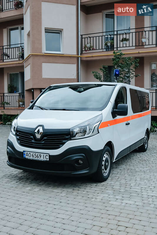 Автомобіль швидкої допомоги Renault Trafic 2018 в Ужгороді