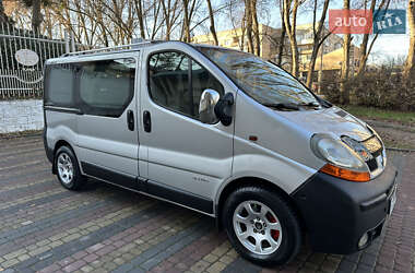 Мінівен Renault Trafic 2003 в Чернівцях