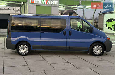 Минивэн Renault Trafic 2006 в Хусте