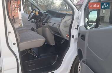 Вантажний фургон Renault Trafic 2012 в Вараші