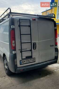 Вантажний фургон Renault Trafic 2008 в Житомирі