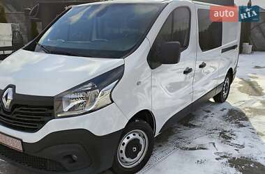 Вантажопасажирський фургон Renault Trafic 2018 в Маневичах