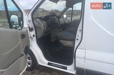 Вантажний фургон Renault Trafic 2014 в Рівному