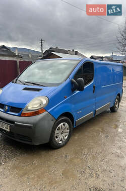 Вантажний фургон Renault Trafic 2004 в Верховині