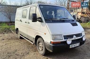 Вантажний фургон Renault Trafic 1999 в Одесі