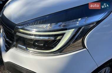 Грузовой фургон Renault Trafic 2020 в 