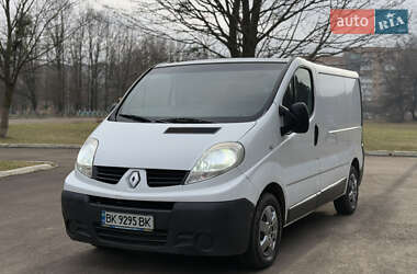 Вантажний фургон Renault Trafic 2009 в Рівному