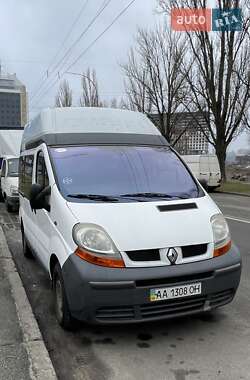 Мінівен Renault Trafic 2004 в Києві