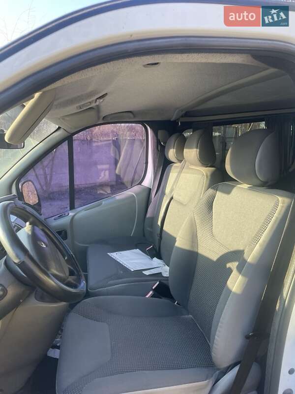 Мінівен Renault Trafic 2007 в Дніпрі