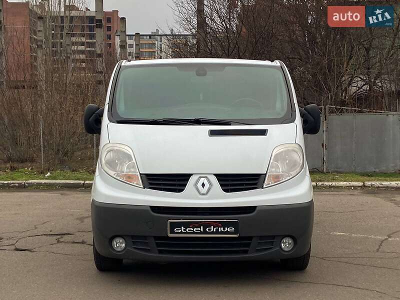 Минивэн Renault Trafic 2012 в Николаеве