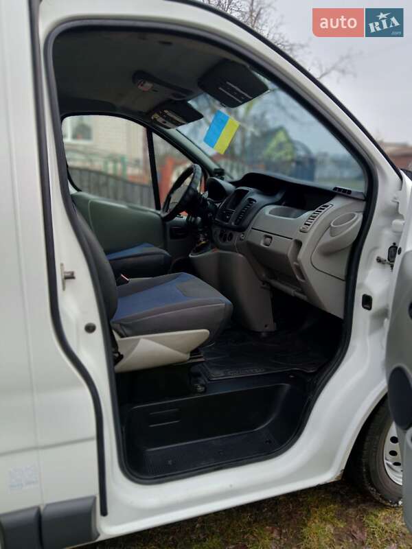 Грузовой фургон Renault Trafic 2013 в Бердичеве фото 27 Грузовой фургон Renault Trafic 2013 в Бердичеве