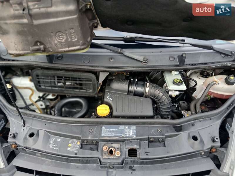 Грузовой фургон Renault Trafic 2013 в Бердичеве фото 38 Грузовой фургон Renault Trafic 2013 в Бердичеве