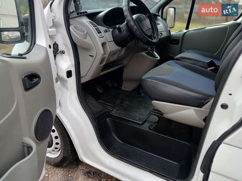 Грузовой фургон Renault Trafic 2013 в Бердичеве фото 54 Грузовой фургон Renault Trafic 2013 в Бердичеве