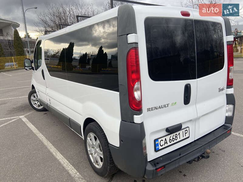 Минивэн Renault Trafic 2014 в Александрие
