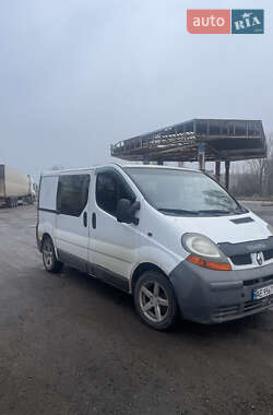 Минивэн Renault Trafic 2004 в 