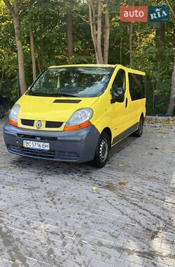 Мінівен Renault Trafic 2003 в Дрогобичі