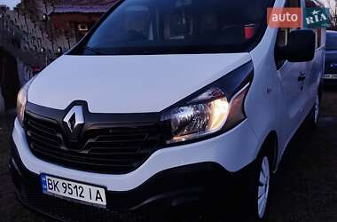 Минивэн Renault Trafic 2015 в Ровно