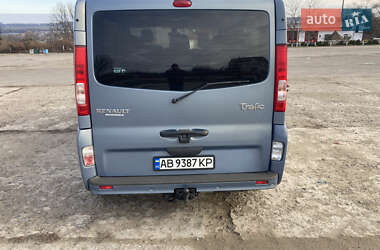 Мінівен Renault Trafic 2011 в 