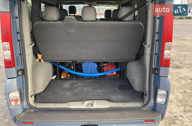 Мінівен Renault Trafic 2011 в 