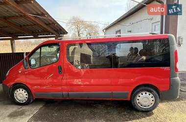 Минивэн Renault Trafic 2007 в Бурштыне