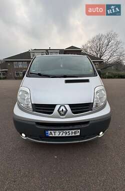 Минивэн Renault Trafic 2014 в Снятине