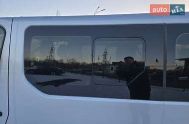 Мінівен Renault Trafic 2015 в Києві